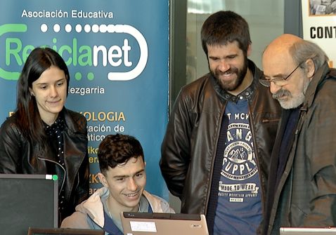 Niños en el Tour educativo KodeTxiki de Reciclanet